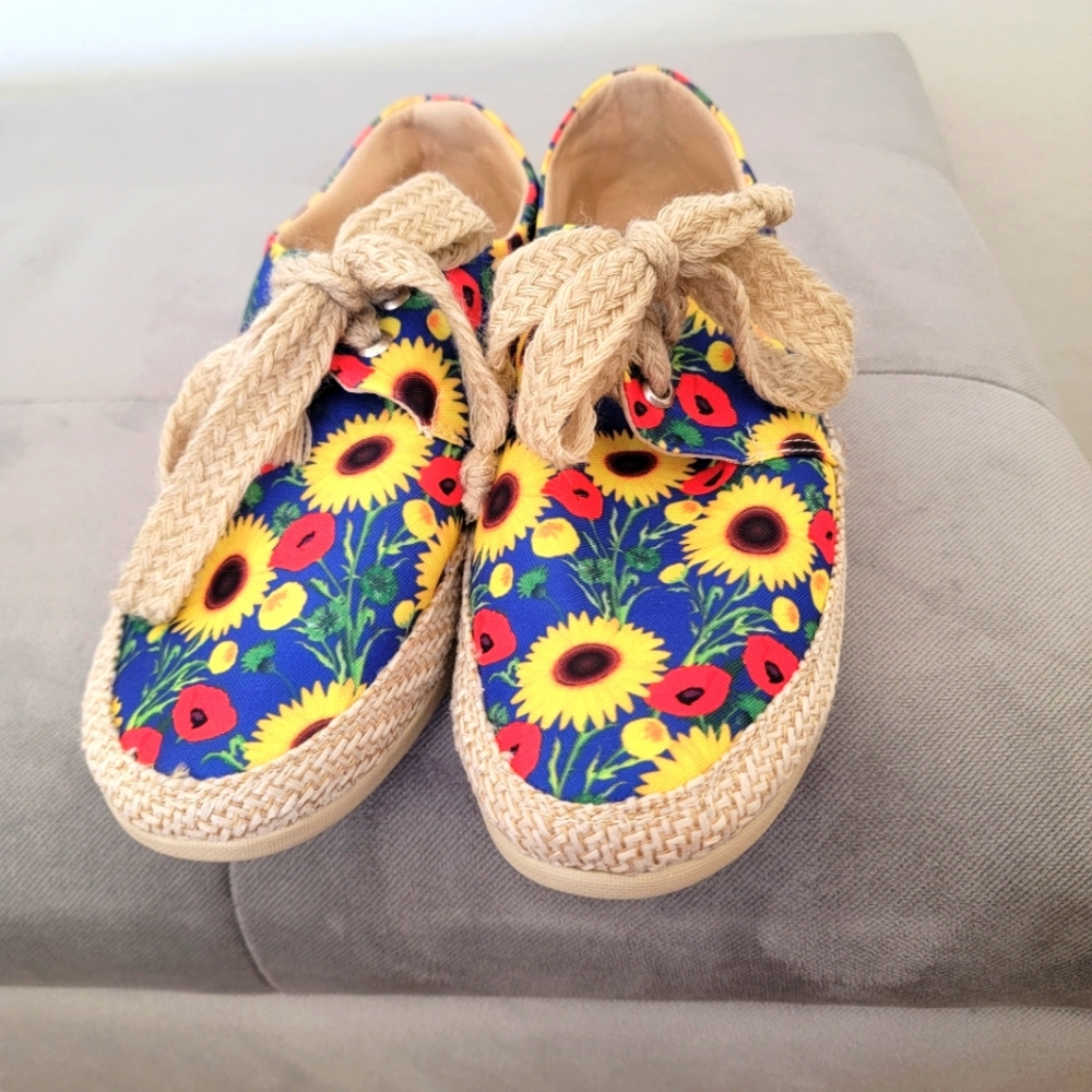 DAISY FLORAL PRINT SHOES